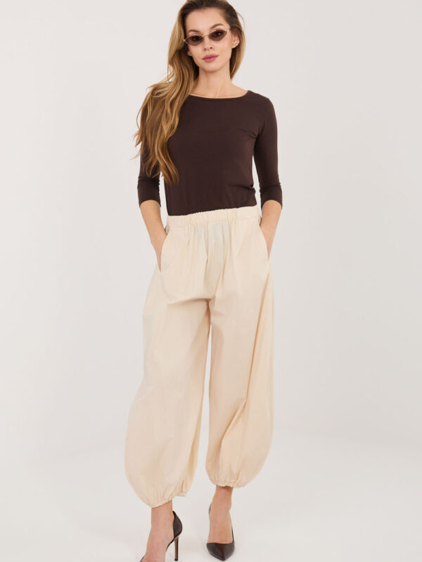 Spodnie Damskie Model IT-SP-FL10309.70 Light Beige - Rue Paris