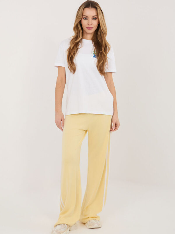 Spodnie Dresowe Model RV-DR-A1239.98 Light Yellow - Relevance