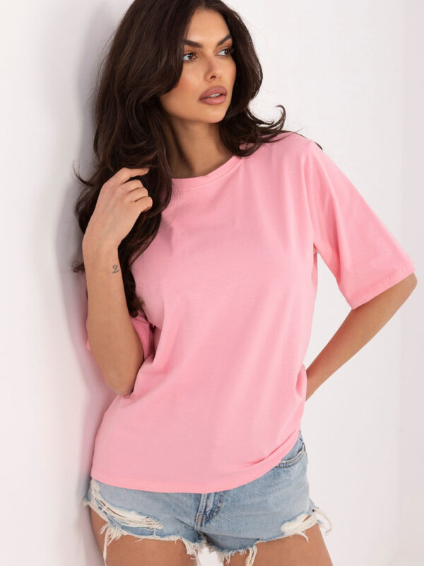 Tshirt Damski Model RV-TS-A1089.87 Light Pink - Rue Paris