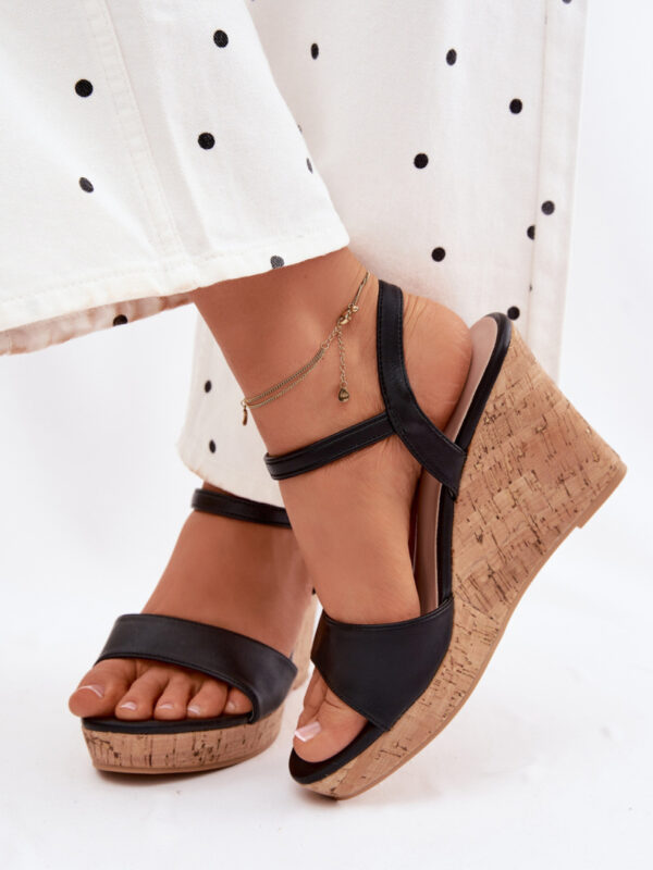 Sandały Model Clarabella 11-11 Black - Step in style