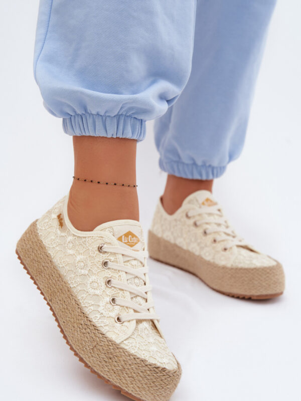Trampki Model Lee Cooper LCW-26-31-4328 Beige - Step in style