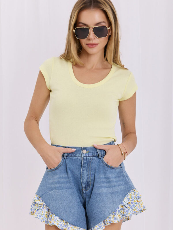 Tshirt Damski Model RV-TS-A1360.02P Light Yellow - Rue Paris