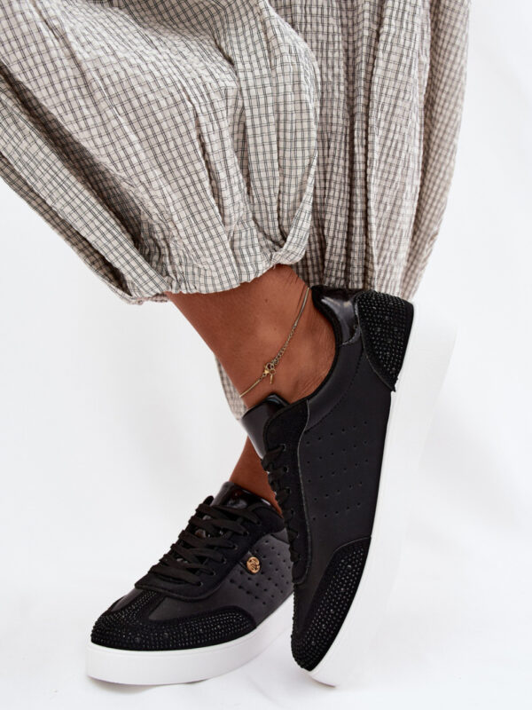 Buty Sportowe Model Soothe 817-4A Black - Step in style