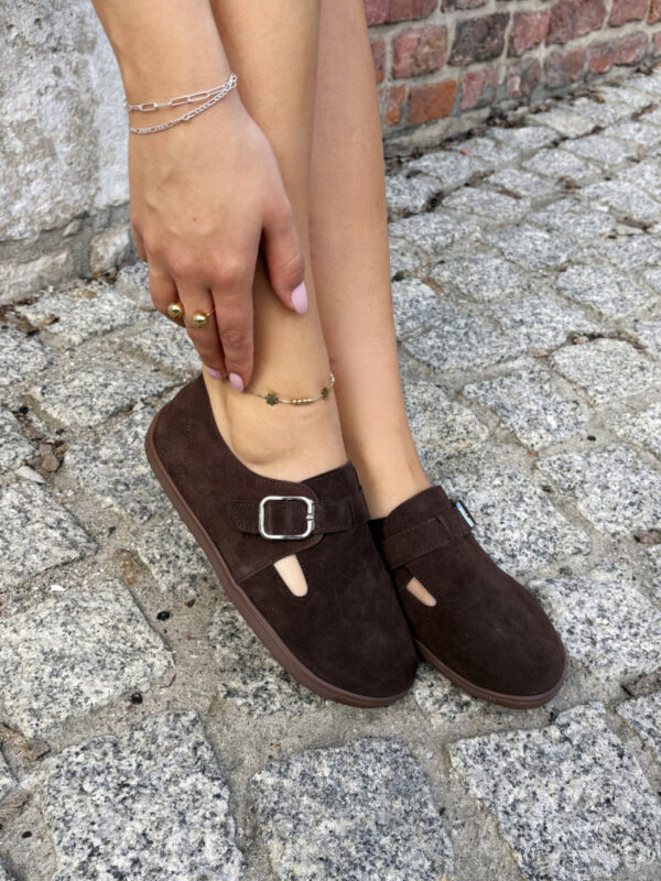 Półbuty Model Sombellia JH578 Czekolada - Step in style