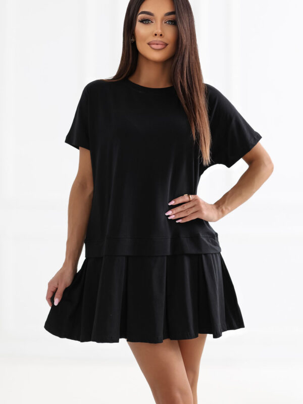 Sukienka Model RV-SK-A1229.10P Black - Rue Paris