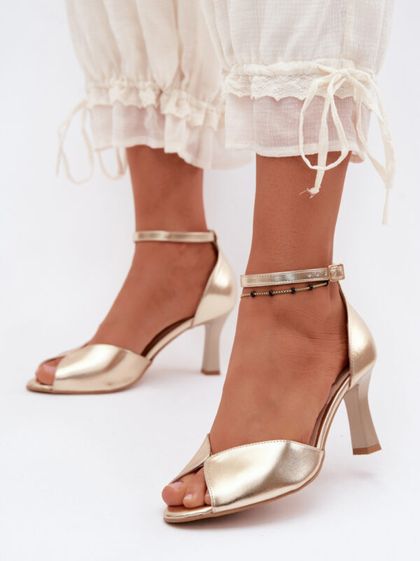 Sandały Model Zazoo 1120 Gold - Step in style