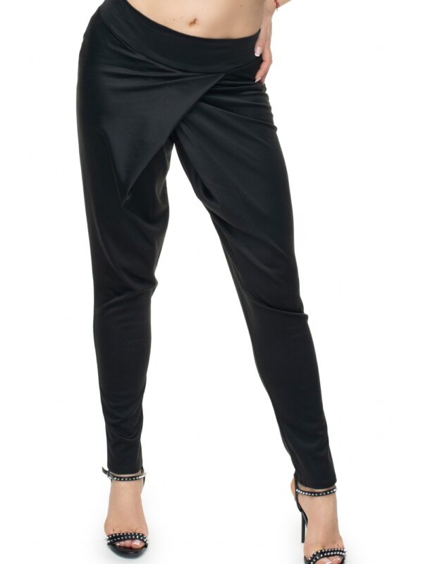 Spodnie Damskie Model 0106 Black - PeeKaBoo