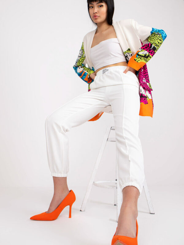Spodnie Damskie Model DHJ-SP-15832.64 White - Italy Moda