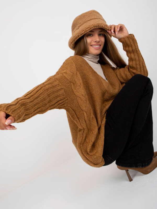 Sweter Damski Model TW-SW-BI-M903.33X Camel - Och Bella