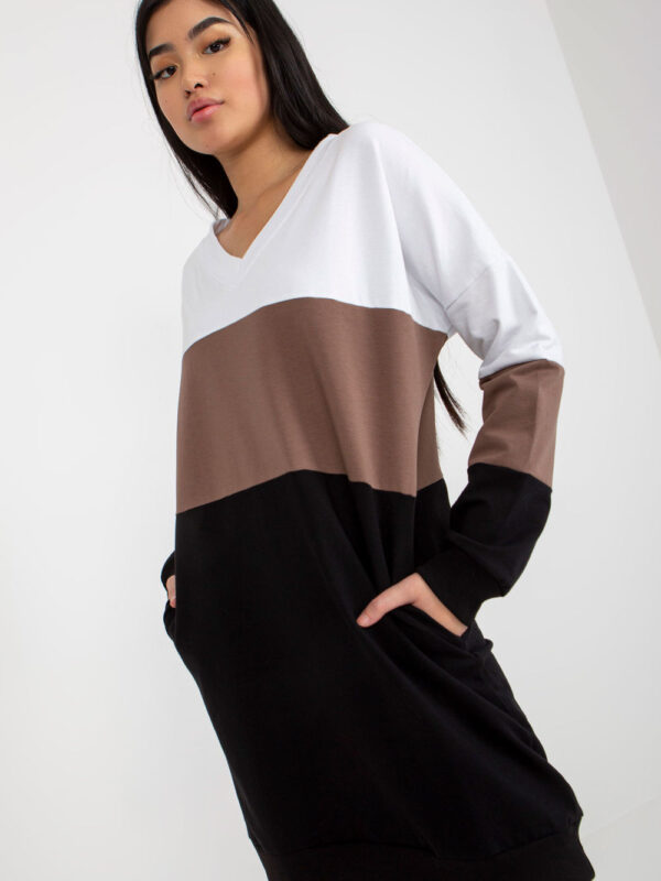 Sukienka Model RV-SK-8382.04 White/Black - Rue Paris