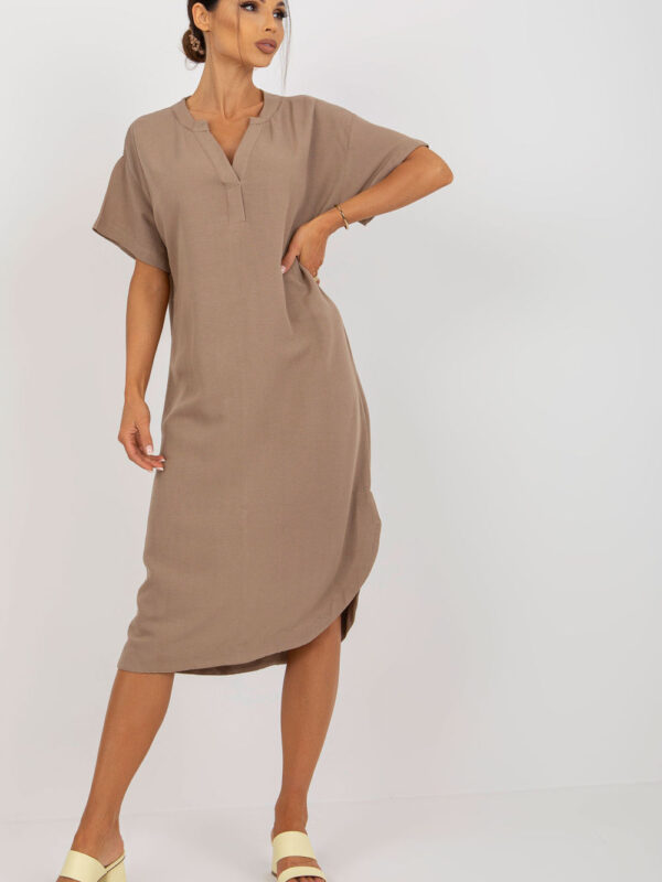 Sukienka Model TW-SK-BE-AZ101.40P Dark Beige - Och Bella