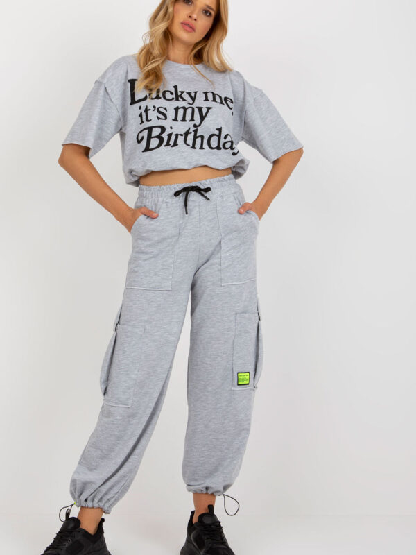 Spodnie Komplet Model BA-KMPL-Z-236.01 Grey - Badu